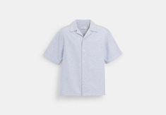 100% cotton Button closure Chest pocket Length: 28 3/4 Machine wash Model is 6'2 (188cm) and wears a size M Style No. CR481 Coach Outlet, Camp Shirt, Camping Shirt, Chest Pocket, Outlet, Oxford, Mens Shirts, Camping, Mens Outfits