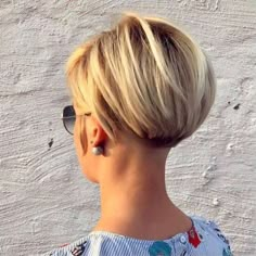 Short Hairstyles 2017 Womens - 3 Wedge Haircut, Short Pixie Haircuts, Short Blonde, Short Blonde Hair, Short Hairstyle