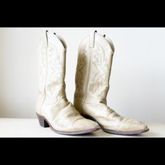 Authentic Justin Style Cowboy Boots. These Have Been Worn Riding, But Are In Great Shape, And Now I Just Wear Them For Fashion. The Real Deal. Genuine Leather. Super Cute Style Cowboy Boots, Shoes Heels Boots, Cowboy Boots, And Now, Shoes Women Heels, Heeled Boots, Fashion Shoes, Cowboy, Shoes Heels