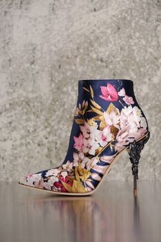 Ralph And Russo Shoes, Coloured Wedding Shoes, Printed Boots, Ralph Russo, Chic Chic, Floral Shoes