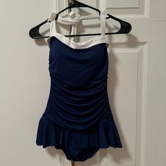 Size 6 Nwt May Have Tiny Marks Due To The Straps Being White 90s One Piece Swimsuit, 60s Swimsuit, Cute Modest Swimwear, Swim Clothes, Swimsuit With Skirt, Thrifting Ideas, School Swimsuit, Swim Skirts, Cute Swimwear