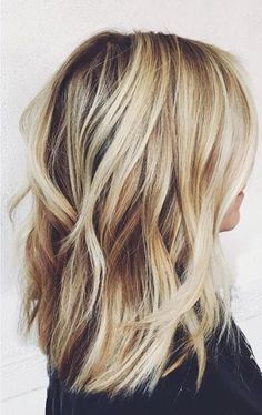 This hair!! Cut Wolf, Blonde Wavy Hair, Hair Color Highlights, Penteado Cabelo Curto, Long Blonde Hair, Good Hair Day