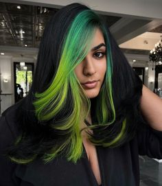 Green Money Piece on Long Black Hair Green Money Piece, Weird Haircuts, Money Piece Hair, Green Money, Split Dyed Hair, Hair Color Underneath, Vivid Hair Color, Money Piece, Dyed Hair Inspiration