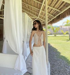 Beach Outfit Minimalist, Cebu Outfit Ideas, Basic Beach Outfit, Korea Beach Outfit, Siargao Outfit, Korean Summer Outfits Beach, Boracay Outfit, Simple Beach Outfit, White Beach Outfit