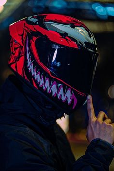 Venom Helmet, Helmets Design, Motorcycle Helmets Art, Biker Helmets, Red Helmet, Foto Newborn