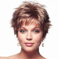 48 Short Haircuts for Fine Hair Short Haircuts Fine Hair, Short Curly Haircuts, Makijaż Smokey Eye, Sassy Hair, Haircuts For Fine Hair, Short Hair Styles Easy, Short Wigs