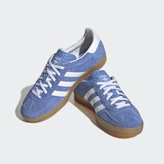 Adidas Gazelle Blue, Adidas Gazelle Indoor, Adidas Shoes Originals, Bold Shoes, Indoor Shoes, Adidas Shoes Women, Breathable Shoes, Adidas Gazelle Sneaker, Clarks Originals