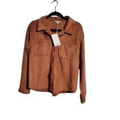 Splendid Collection Brown Thick Shirt Jacket Women's Small New With Tag Women's Small No Material Tag Long Sleeve Button Up Collar Thick Shirt P2p Approx Flat Lay 21" Length Approx 24.5" Bicep Approx Flat Lay 7.5" Sleeve Length Approx 20" Waist Approx Flat Lay 22" -Smoke Free Home -Asthma Friendly, No Strong Smells Unless Otherwise Noted -Cat Friendly -5* Seller 1,000+ Items -Ambassador Ii -Fast Shipper -Please Message Before Rating -All Measurements Are Approximate -Feel Free To Make An Offer : Single Breasted Long Sleeve Blouse For Spring, Single-breasted Long Sleeve Blouse For Spring, Fall Single Breasted Collared Shirt, Fall Collared Shirt With Snap Buttons, Brown Button-up Spring Shirt, Brown Button-up Shirt For Spring, Fall Button-up Blouse For Day Out, Collared Single Breasted Blouse For Fall, Button-up Fall Blouse For Day Out