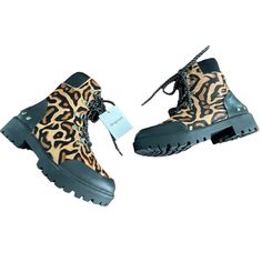 Nib Desigual Biker Leopard Print Army Chunky Leather Boots Style Womens Size 7.5 Brand New In Original Box (Box Shows Shelf Wear). Leather Army-Style Boots With Animal Print Pony Skin Style Leather. Thick Serrated Sole With Trekking Details And Gold Studs On The Heel. Thick Serrated Rubber Sole Leopard Print On Cow Leather With Fur Black Reinforcement On Toe And Heel Black Elastic On Ankle. Heel Height: 3.5 Cm. 20% Polyurathane, 80% Cow Leather. Womens Us Size 7.5/Eu 38. Thick Serrated Rubber So Leather Leopard Print Winter Boots, Trendy Brown Moto Boots With Lug Sole, Trendy Leopard Print Leather Boots, Trendy Brown Moto Boots For Outdoor, Leopard Print Leather Ankle Boots, Chunky Leather Boots, Suede Combat Boots, Military Style Boots, Army Style