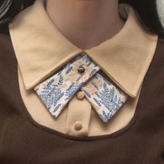 Womens Neck Tie, Baby Mode, Flapper Girl, Chanel Couture, Clothing Details, Collar Designs, Mode Inspiration, Collar And Cuff