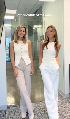 Office style inspo Clean Girl Office Outfits, Clothes For Broad Shoulders For Women, Work Smart Casual Women, Marketing Outfits For Women, Office Summer Outfits Women Business, Professional Poses For Women, Corporate Girly, Feminine Office Outfits, Interior Designer Outfit