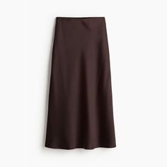 *New With Tags!* H&M Calf-Length Skirt In Softly Draped, Woven Fabric With A Slight Sheen. High Waist, Concealed, Elasticized Waistband, And Gently Flared Hem. Unlined. Color: Dark Brown Size: Xxs Midi, High Waist, Slim Fit 51% Lenzing Ecovero Viscose 49% Recycled Polyester Only Non-Chlorine Bleach When Needed Medium Iron Machine Wash Cold Line Dry Can Be Dry Cleaned Seasons: Fall 2024 Brown Midi Skirt, Iron Machine, Calf Length Skirts, Hm Skirt, Dark Brown Color, Midi Skirts, Women Skirts Midi, Fall 2024, Woven Fabric