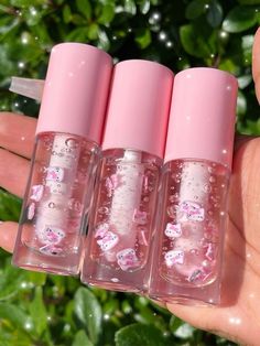 Lip Gloss Hello Kitty, Hello Kitty Must Haves, Hello Kitty Makeup Products, Hello Kitty Lip Gloss, Aesthetic Lipgloss, Hello Kitty Products, Hello Kitty Stuff, Polymer Charms