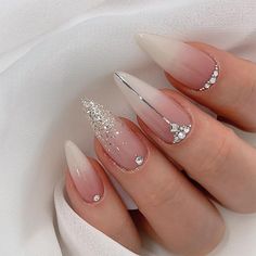 White Nail Designs, Bridal Nails, Gold Nails, Nail Accessories