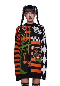 base Alternative Style Halloween Sweater For Streetwear, Edgy Oversized Sweater For Halloween, Punk Halloween Sweater For Streetwear, Halloween Sweater Outfit, Halloween Sweaters, 80s Jumper, Edgy Oversized Halloween Sweater, Graphic Sweater Outfit, Oversized Skeleton Knit Sweater