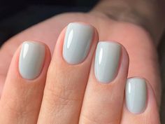 Best Spring Nails, Lawyer Nails, Gelpolish Nails, Unghie Sfumate, Short Gel Nails, Subtle Nails, Simple Gel Nails, Green Pastel