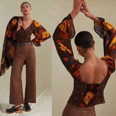 Gorgeous Top In Perfect Condition!! Ruching For Comfort And Beautiful Pattern Chic Orange Fall Blouse, Fitted Bohemian Blouse For Fall, Fitted Orange Blouse For Fall, Yellow Floral Top, Fall Aesthetic, Fall Floral, Floral Top, Yellow Floral, Floral Blouse