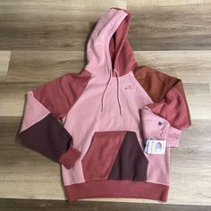 Women's Champion Classic Fleece Hoodie New With Tags Attached. Size Small Pink Fall Hoodie With Kangaroo Pocket, Pink Patchwork Hoodie For Fall, Pink Cotton Patchwork Sweatshirt, Pink Sweatshirt With Kangaroo Pocket For Fall, Pink Fall Sweatshirt With Kangaroo Pocket, Pink Hooded Hoodie With Patchwork, Casual Pink Hoodie With Patchwork, Casual Pink Patchwork Hoodie, Pink Fleece Hoodie For Winter