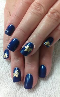 Navy Blue Fall Nail Designs, Navy Blue With Gold Nails, Leaves Nails, Navy Blue Nails, November Nails, Fall Nail, Fall Nail Designs