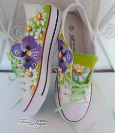 ♥ Hand Painted Violets and Daisies Sneakers, Hanpainted Sneakers, Violets and Daisies Shoes, Hanpainted Shoes, Daisies Art, Violets Art ♥ HAND PAINTED SNEAKERS by DiqnaDesign. ------- SIZE & DETAILS ------- Shoes are hand painted with professional water resistant textile paint DIFFERENT SIZES FOR WOMEN'S FOOTWEAR: EU size 36 ≈ US size 5 ≈ UK size 3 ≈ 22 cm ≈ 8,6 inches ----------------------------------------------------------------------------- EU size 37 ≈ US size 6 ≈ UK size 4 ≈ 23 cm ≈ 9 Artistic Hand Painted Green Custom Sneakers, Handmade Low-top Sneakers For Spring, Handmade Low-top Spring Sneakers, Artistic Hand Painted Custom Sneakers For Spring, Paint Sneakers, Painted Violets, Hand Painted Sneakers, Textile Paint, Painted Sneakers