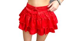 Fun, flirty ruffle skirt in red. Perfect for the holidays!!! Preppy Skirts, Preppy Designs, Ruffle Skort, Preppy Skirt, Preppy Shorts, Recruitment Outfits, American Threads, Denim Skort, Ruffle Mini Skirt