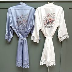 A simple and elegant floral design on soft thick matt silk lace robe.  Adult Robes come in three sizes-  * Please check size chart in photos * Petite - size 4 to 8 Regular - size 10 to 16 Plus size - size 16 to 22 * I would going for a plus size if you are big busted*   Each one is made to order so no refunds unless faulty. Please ensure you provide me with the correct spelling and date. Please order each colour and size required. White robes for brides is not automatic. I will make each robe on Lace Floral Print Wedding Gown, Wedding Lace Gown With Floral Print, Floral Lace Wedding Gown, Floral Satin Wedding Gown, Floral Print Satin Wedding Gown, White Robes, Bride Dressing Gown, Gown Bridesmaid, Wedding Robe