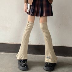 Attention: This price includes a pair of legwears only, others are not included. Casual Thigh-high Knitted Legwear, Fitted Knitted Bottoms For Fall, Casual Beige Knee-high Socks For Fall, Casual Knitted Legwear, Fitted Knitted Knee-high Socks For Fall, Casual Fitted Knitted Legwear, Casual Beige Knee-high Socks For Spring, Beige Stretch Knee-high Socks For Spring, Casual Beige Stretch Knee-high Socks