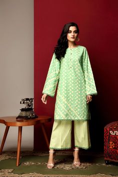 Ittehad LF-HC21-002C Fall Collection 2021 Fitted Casual Lawn Suit For Spring, Casual Fitted Lawn Suit For Spring, Fitted Long Sleeve Tops For Eid, Spring Cotton Lawn Suit With Long Sleeves, Casual Long Sleeve Sets For Eid, Casual Unstitched Long Sleeve Sets, Casual Cotton Lawn Suit With Long Sleeves, Casual Long Sleeve Cotton Lawn Suit, Green Long Sleeve Lawn Suit For Summer