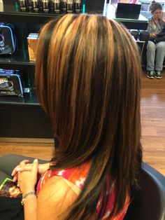 Caramel Hair, Brown Highlights, Haircuts Straight Hair, Hair Stylies, Brown Hair With Highlights, Hair Inspo Color, Fine Hair