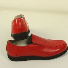 Vintage Golfstream Shoes Golf Shoes/Loafers #E-2012 Red Genuine Leather Rubber Molded Outsole Fully Padded Insole New In Box Red Slip-on Walking Shoes, Red Synthetic Walking Shoes With Round Toe, Red Synthetic Slip-on Walking Shoes, Red Loafers With Removable Insole And Round Toe, Red Round Toe Walking Shoes, Red Low-top Slip-ons With Rubber Sole, Red Slip-ons With Rubber Sole And Round Toe, Red Slip-on Low-top Loafers, Shoes Vintage