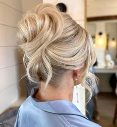 Romantic Wedding Hairstyles, Romantic Updo Hairstyles, Wedding Hair Updo, Bridesmaid Hair Inspo, Bridemaids Hairstyles, Wedding Hair Up, Guest Hair, Romantic Wedding Hair, Bridesmaid Hair Makeup