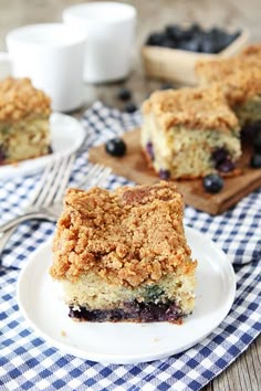 Blueberry Coffee Cake Recipe on twopeasandtheirpod.com Perfect coffee cake recipe for summer! #cake #blueberry