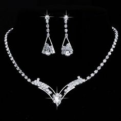 This is a very beautiful set!  Brilliant stones are perfect for any occasion. Save on shipping with multiple items. No refunds. Rhinestone Bridal Jewelry, Beautiful Wedding Jewelry, Crystal Bridal Jewelry Sets, Crystal Wedding Jewelry, Bride Necklace, Bridesmaid Jewelry Sets, Silver Jewellery Sets, Wedding Bridal Jewellery, Rhinestone Bridal