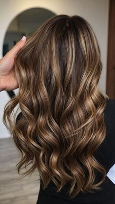 Caramel Bronde Balayage Brunettes, Brunette With Money Piece And Highlights, Sombre Blonde Balayage, Fall Hair With Money Piece, Fall Blonde Balayage Honey, Hair Balayage On Dark Hair, Brunette Balayage Hair With Money Piece, Caramel Balayage With Money Piece, Fall Bayalage