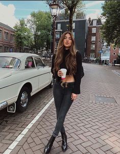 Negin Mirsalehi Hair, Casual Edgy, All Black Fashion, Older Women Fashion, Women Fashion Edgy, Black Women Fashion, Other Outfits