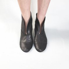 "These super nice and comfortable women's ankle boots in black leather are the softest shoes you will never ever have! Their will be perfect to complete your boho look! ► Made to order boots, I will be delighted to personally handcraft a pair especially for you! ► Upper in buttery black Italian leather ► See them in tan here: https://www.etsy.com/listing/669304658/womens-ankle-boots-in-tan-leather-low Available in many wonderful colors, see them all on picture #9, let me know your favorite one! Vegetable-tanned Leather Moto Ankle Boots, Black Leather Ankle Boots For Fall, Fall Black Leather Ankle Boots, Black Leather Sole Chelsea Boots, Black Chelsea Boots With Leather Sole, Black Closed Toe Chelsea Boots With Leather Sole, Black Leather Sole Chelsea Boots With Closed Toe, Ankle-high Leather Sole Booties Medium Width, Leather Sole Medium Width Ankle-high Booties