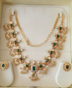 15gms Gold Necklace Designs, Indian Diamond Jewellery, Fancy Jewelry Necklace, Pearl Jewelry Design, Beautiful Gold Necklaces, Pearl Necklace Designs, Gold Necklace Indian Bridal Jewelry