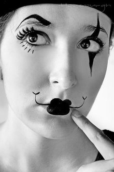 Muy bonitos y originales maquillajes de ARLEQUÍN, ideas espectaculares para maquillarse de ARLEQUÍN. Para hombres, mujeres y niños hay diseños muy lindos de ARLEQUÍN. Fantasy Make-up, Halloween Make-up Looks, Drag Make-up, Clown Faces