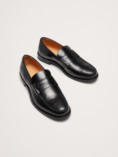 A time-honored classic, this classic loafer comes to life, ready for all seasons with a luxurious leather construction in rich tones.  Leather uppers.  Map-print leather insoles.  Slip-on styling.  Leather soles.  Made in Portugal.  Whole and half sizes. Penny Loafer, Penny Loafers, Printed Leather, Map Print, All Seasons, Penny, Banana Republic, Leather Upper, Portugal