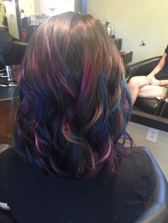 Oil Slick Short Hair, Vivid Hair Color Ideas For Brunettes Short Hair, Oil Slick Hair Color, Asian Hair Highlights, Indian Hair Cuts, Black Hair With Highlights