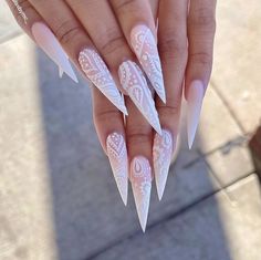 Lace Nails Wedding, Lace Nail Art Designs, White Lace Nail Design, White Stiletto Nails Design, Wedding Nails Stiletto, Elegant Stiletto Nails, Banquet Nails, Lace Wedding Nails