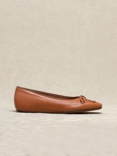 We asked some of our top customers to share what makes the “perfect ballet flat”, and then we created it. (Hint: it’s not a flat.) Meet the Danza. The Danza Women's Flats, Size 40 in Tan Chic Everyday Ballet Flats With Leather Sole, Chic Everyday Ballet Flats With Branded Insole, Office Ballet Flats With Removable Insole, Everyday Ballet Flats With Almond Toe And Leather Sole, Elegant Slip-on Ballet Flats For Everyday, Elegant Flat Heel Ballet Flats For Everyday, Elegant Everyday Ballet Flats With Flat Heel, Elegant Everyday Ballet Flats With Closed Toe, Almond Toe Ballet Flats With Leather Sole For Everyday