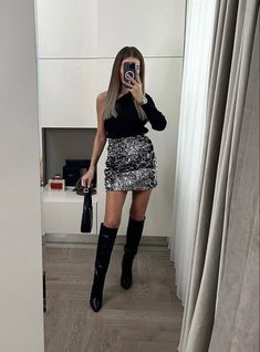 Christmas Party Outfit 2023, Sylwester Outfit New Years, Vegas New Years Eve Outfit, New Years Eve Outfits Skirt, Outfit Nouvel An, Newyear Outfits Women, Party Outfit Night Club Classy, Sylwester Outfit, Outfit New Year Party Night Out