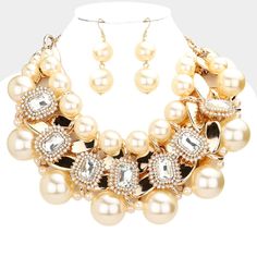 Details Necklace Size : 17.5" + 3" L Decor Size : 3.25" L Earring Size : 2.25" L Chunky Pearl Necklace, Pearl Collar, Pearl Statement Necklace, Detailed Necklace, Necklace Chunky, Classy Fashion, Necklace Necklace, Necklace Pearl, Necklace Size