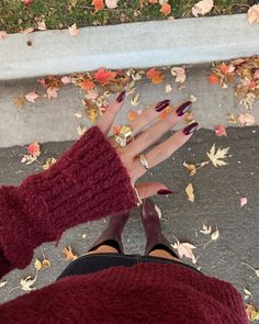 let me tell ya cherry mocha by @dndgel really lives up to the hype to be the perfect fall nail or holiday nail 💅🏼♥☕🍒 use code DELANEY for $$ off!