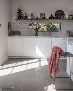 the kitchen is clean and ready for us to use in the day or night time