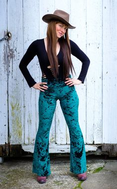 Forest Green Velvet Slim Bells – Warrior Within Designs Forest Green Pants, Green Velvet Pants, Velvet Bell Bottoms, Bell Bottoms Outfit, Rave Outfits Festivals, Festival Clothes, Velvet Flare Pants, Warrior Within, Hippie Clothing