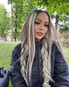 grey lace wig #hairstyles #longhair #haircolor #hairstylist #curlyhair #blondehair #naturalhair #braids #hairgoals #cosplayer Grey Lace Wig, Blonde In Front, Human Hair Wigs Blonde, Invisible Lace, 613 Blonde, Grey Lace, Grey Hair Color, Honey Blonde, Synthetic Lace Front Wigs