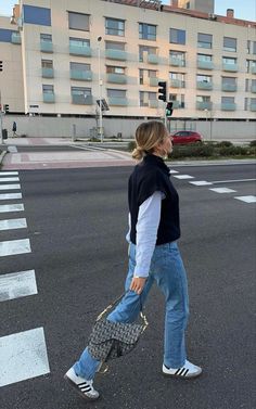 Cayetana style Spanish girl aesthetic fashion outfit inspo inspiration Madrid España Barcelona valencia Asturias estilo español Zadig and Voltaire españolas Ibiza chicas españolas outfits fashion moda look Dior bag Adidas Samba Women, Samba Outfit Ideas, Adidas Samba White