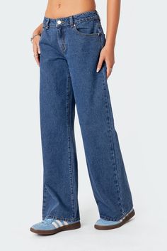 Raelynn Washed Low Rise Jeans – edikted Low Waisted Jeans, Visionary Fashion, Low Waist Jeans, Jeans Low Rise, Cute Pants, Cute Jeans, Low Rise Jeans, Cute Everyday Outfits, Washed Denim